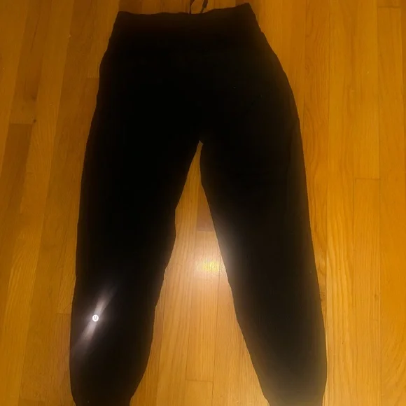 Lululemon Athletica Dance Studio Jogger - Picture 5 of 5